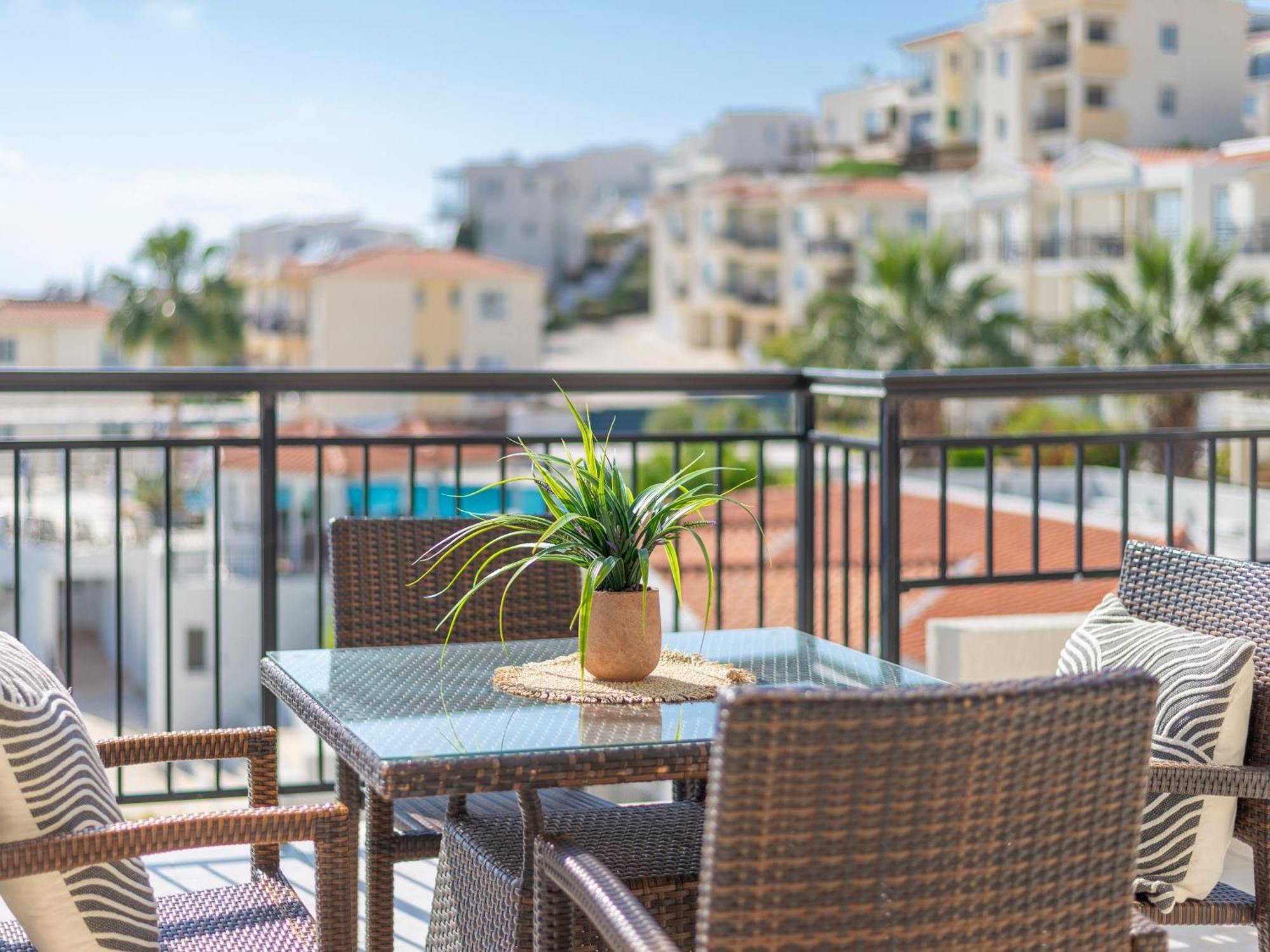 Sanders Seaview Klorakas Exterior photo